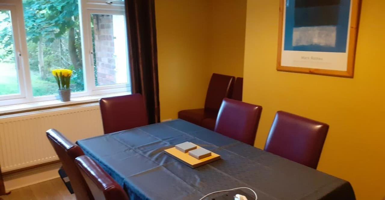 Perry Road, Beautiful Large House Available For Guests And Contractors Parking Wifi Villa Nottingham Dış mekan fotoğraf