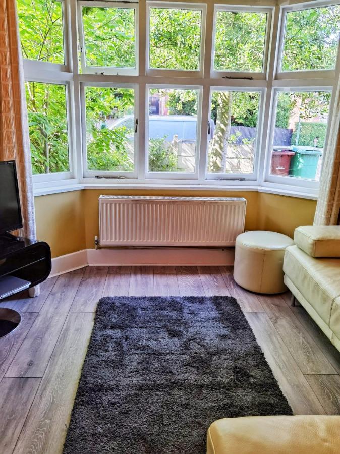 Perry Road, Beautiful Large House Available For Guests And Contractors Parking Wifi Villa Nottingham Dış mekan fotoğraf
