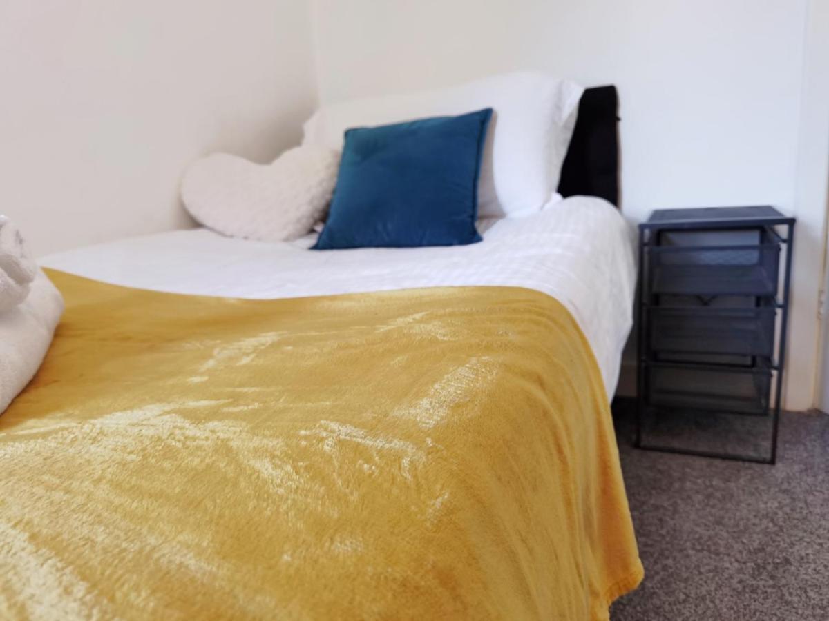 Perry Road, Beautiful Large House Available For Guests And Contractors Parking Wifi Villa Nottingham Dış mekan fotoğraf